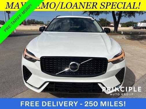 2025 Volvo XC60 Plug-In Hybrid T8 Core