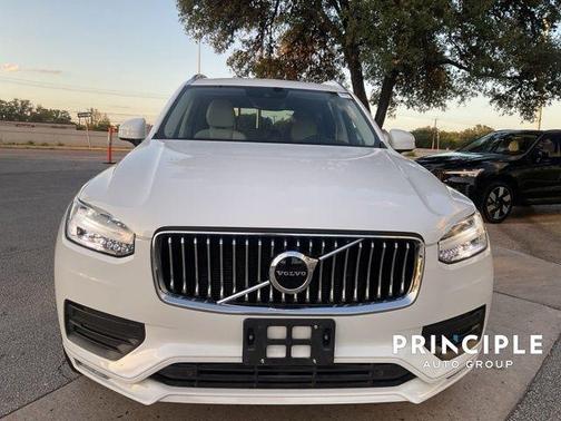2020 Volvo XC90 T5 Momentum 7 Passenger
