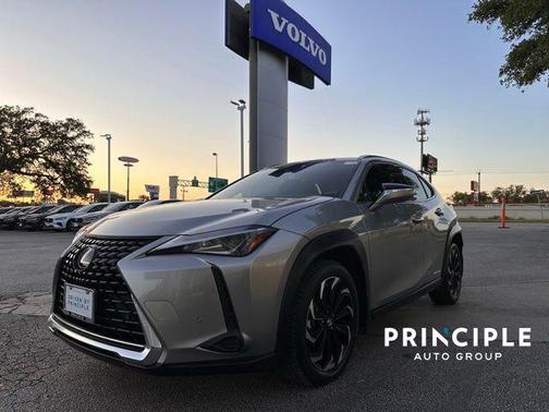 2021 Lexus UX 250h Base