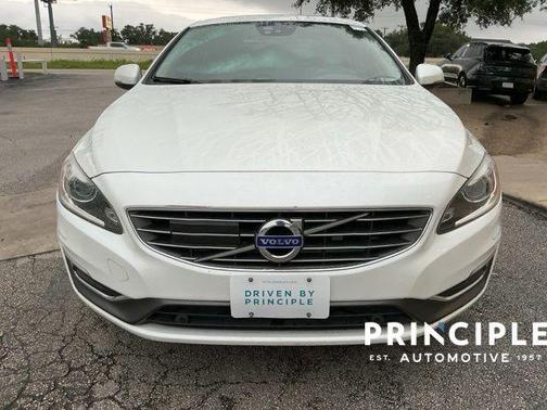 Crystal White Pearl 2016 Volvo S60 T5 Inscription Drive-E Platinum