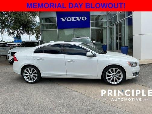 Crystal White Pearl 2016 Volvo S60 T5 Inscription Drive-E Platinum