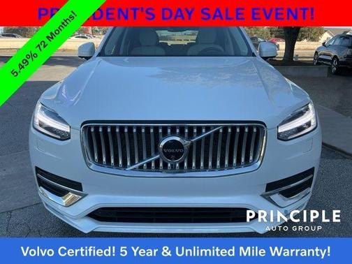 2024 Volvo XC90 B5 Plus Bright Theme