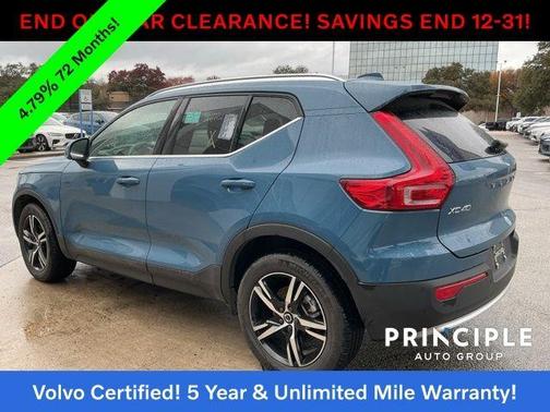 2025 Volvo XC40 B5 Core Bright Theme