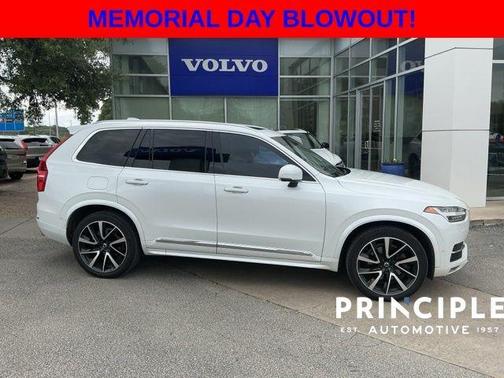 Crystal White Pearl Metallic 2019 Volvo XC90 T6 Inscription