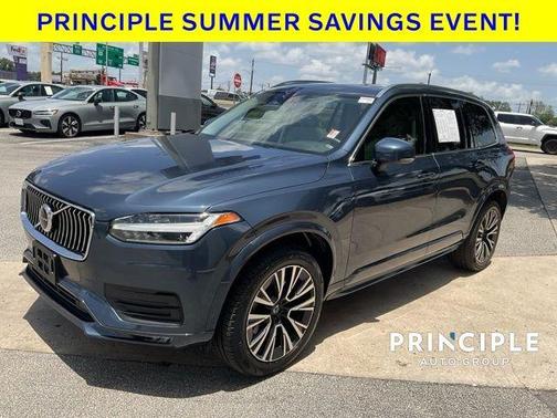 2020 Volvo XC90 T5 Momentum 7 Passenger