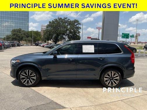 2020 Volvo XC90 T5 Momentum 7 Passenger