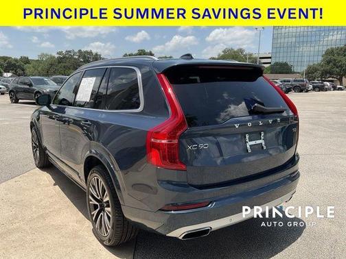 2020 Volvo XC90 T5 Momentum 7 Passenger