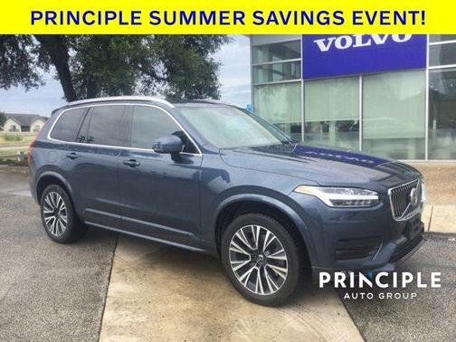 2020 Volvo XC90 T5 Momentum 7 Passenger
