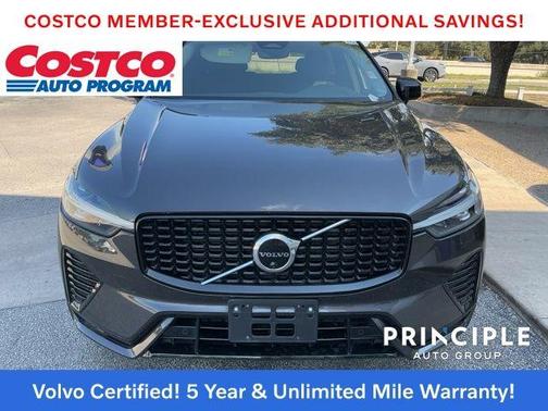 2023 Volvo XC60 B5 Plus Dark Theme