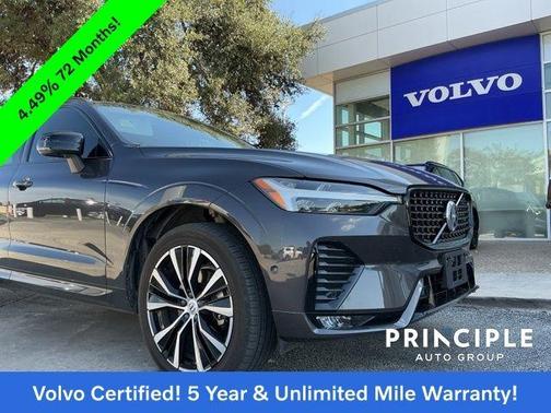 2023 Volvo XC60 B5 Plus Dark Theme