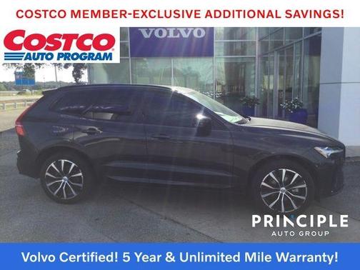 2023 Volvo XC60 B5 Plus Dark Theme