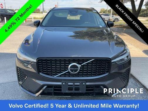 2023 Volvo XC60 B5 Plus Dark Theme