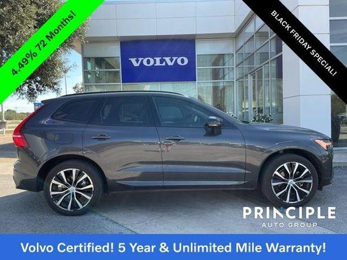 2023 Volvo XC60 B5 Plus Dark Theme