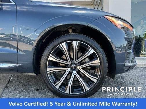 2023 Volvo XC60 B5 Ultimate Bright Theme