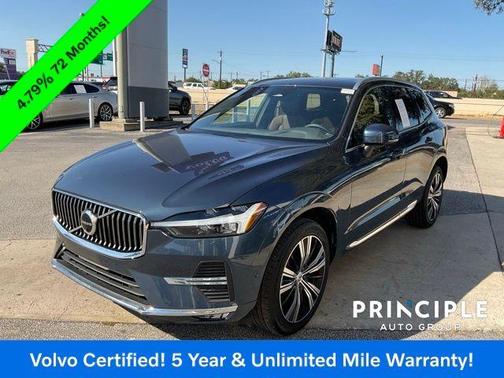 2023 Volvo XC60 B5 Plus Bright Theme