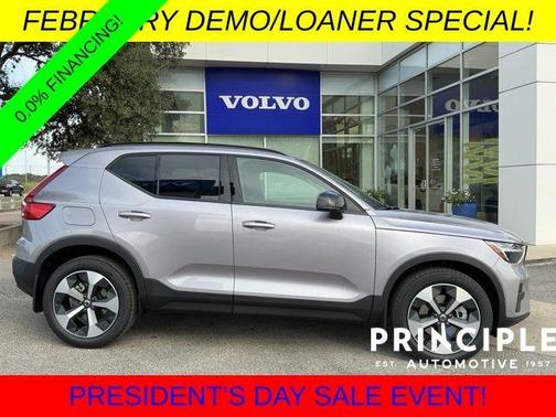 2026 Volvo XC40 B4 Core