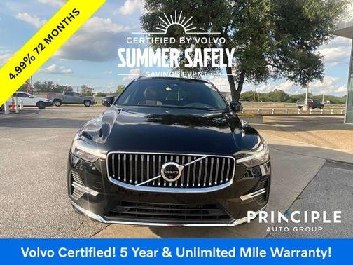 2022 Volvo XC60 B5 Inscription