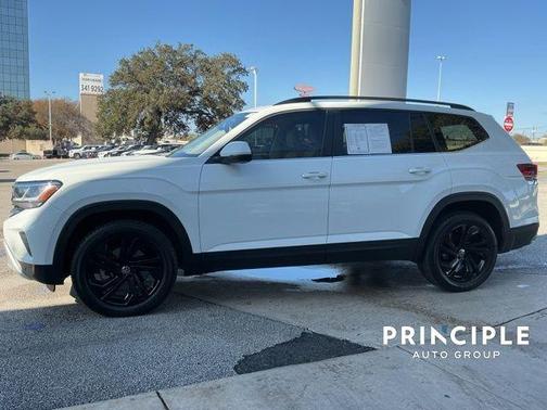 2022 Volkswagen Atlas 3.6L SE w/Technology