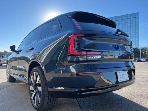 2025 Volvo EX90 Twin Motor Performance Ultra