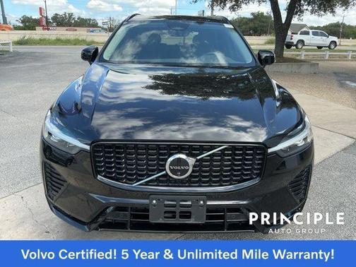 2025 Volvo XC60 B5 Plus