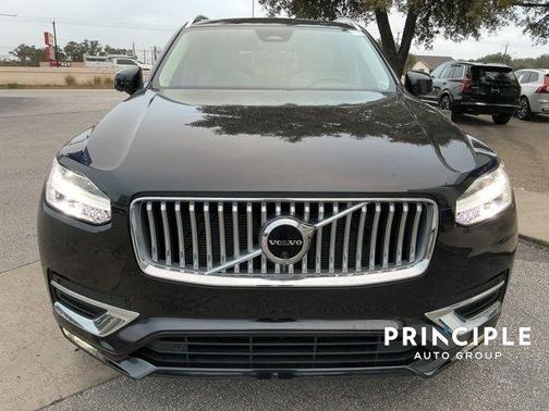 2023 Volvo XC90 B5 Plus
