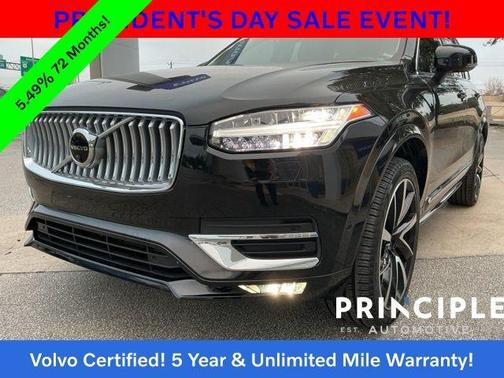 2023 Volvo XC90 B5 Plus