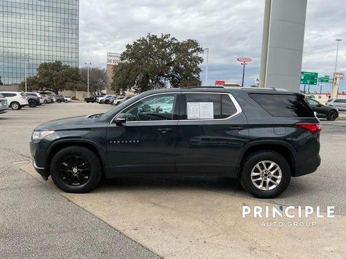 2018 Chevrolet Traverse LT Cloth