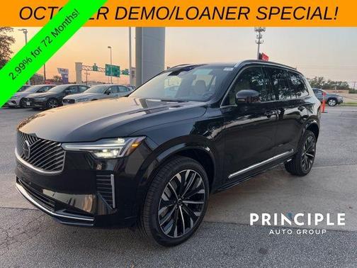 2025 Volvo XC90 Plug-In Hybrid T8 Core 7-Seater