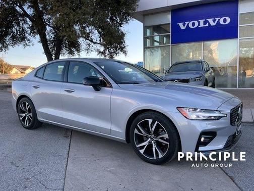 2025 Volvo S60 B5 Core