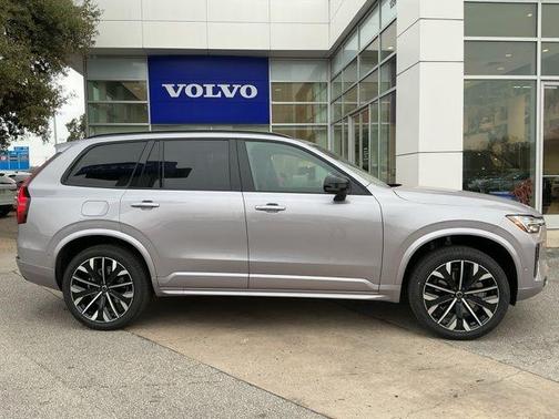 2026 Volvo XC90 B6 Ultra Dark Theme 6-Seater