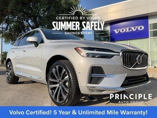 2023 Volvo XC60 B5 Ultimate Bright Theme