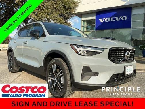2026 Volvo XC40 B4 Core