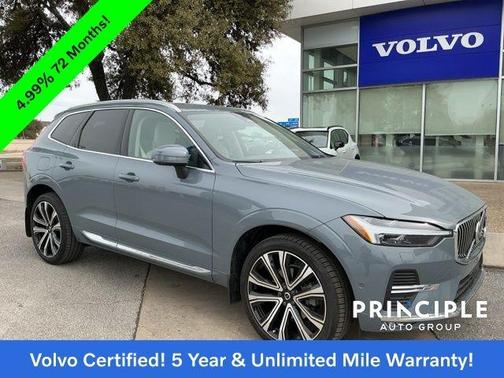 2023 Volvo XC60 B5 Ultimate Bright Theme