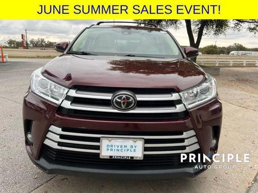 2018 Toyota Highlander SE