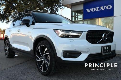 2019 Volvo XC40 T4 R-Design