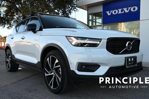 2019 Volvo XC40 T4 R-Design
