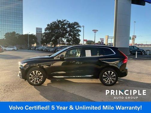 2023 Volvo XC60 B5 Plus Bright Theme