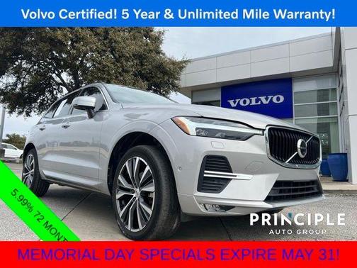 2022 Volvo XC60 B5 Momentum