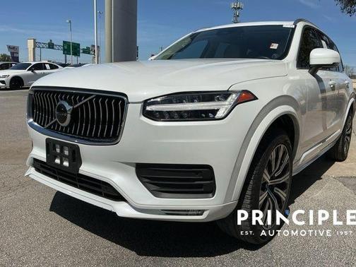 Crystal White Metallic 2023 Volvo XC90 B5 Core