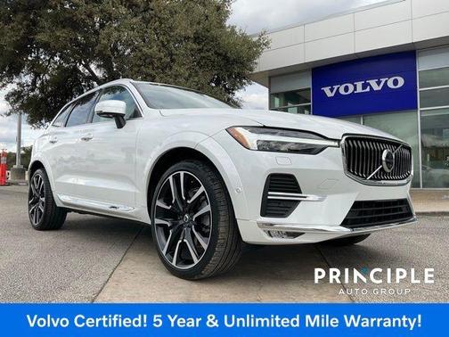 2023 Volvo XC60 B5 Ultimate Bright Theme