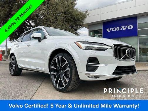 2023 Volvo XC60 B5 Ultimate Bright Theme