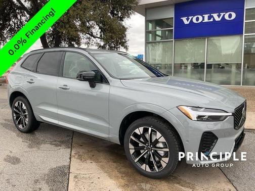 2026 Volvo XC60 B5 Plus