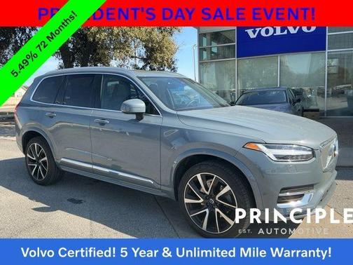 2023 Volvo XC90 B5 Plus