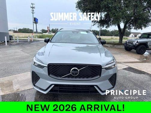 2026 Volvo XC60 B5 Plus Dark Theme