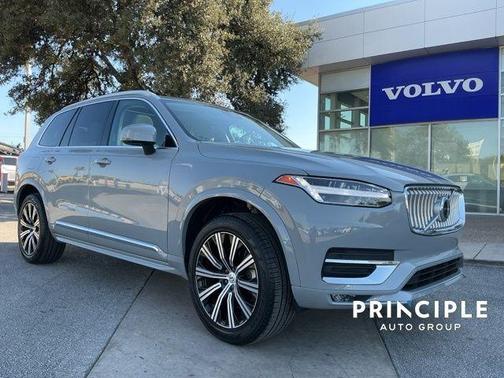 2024 Volvo XC90 B5 Core Bright Theme