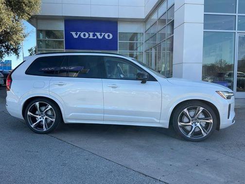 2026 Volvo XC90 B6 Ultra Dark Theme 7-Seater