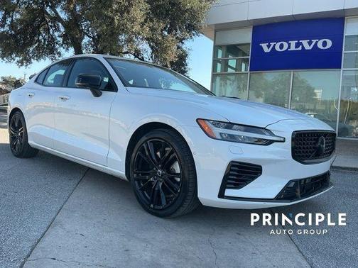 2024 Volvo S60 Recharge Plug-In Hybrid T8 Plus Black Edition
