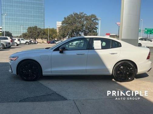 2024 Volvo S60 Recharge Plug-In Hybrid T8 Plus Black Edition
