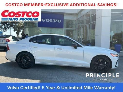 2024 Volvo S60 Recharge Plug-In Hybrid T8 Plus Black Edition