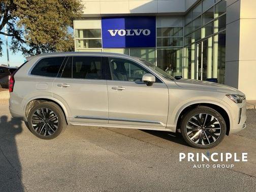 2025 Volvo XC90 B6 Plus 7-Seater